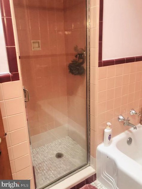 2715 Unruh Ave, Philadelphia PA  19149-2418 exterior