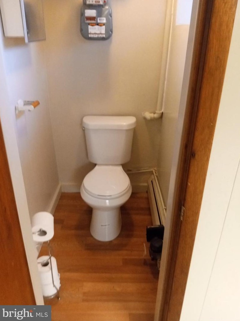 2715 Unruh Ave, Philadelphia PA  19149-2418 exterior