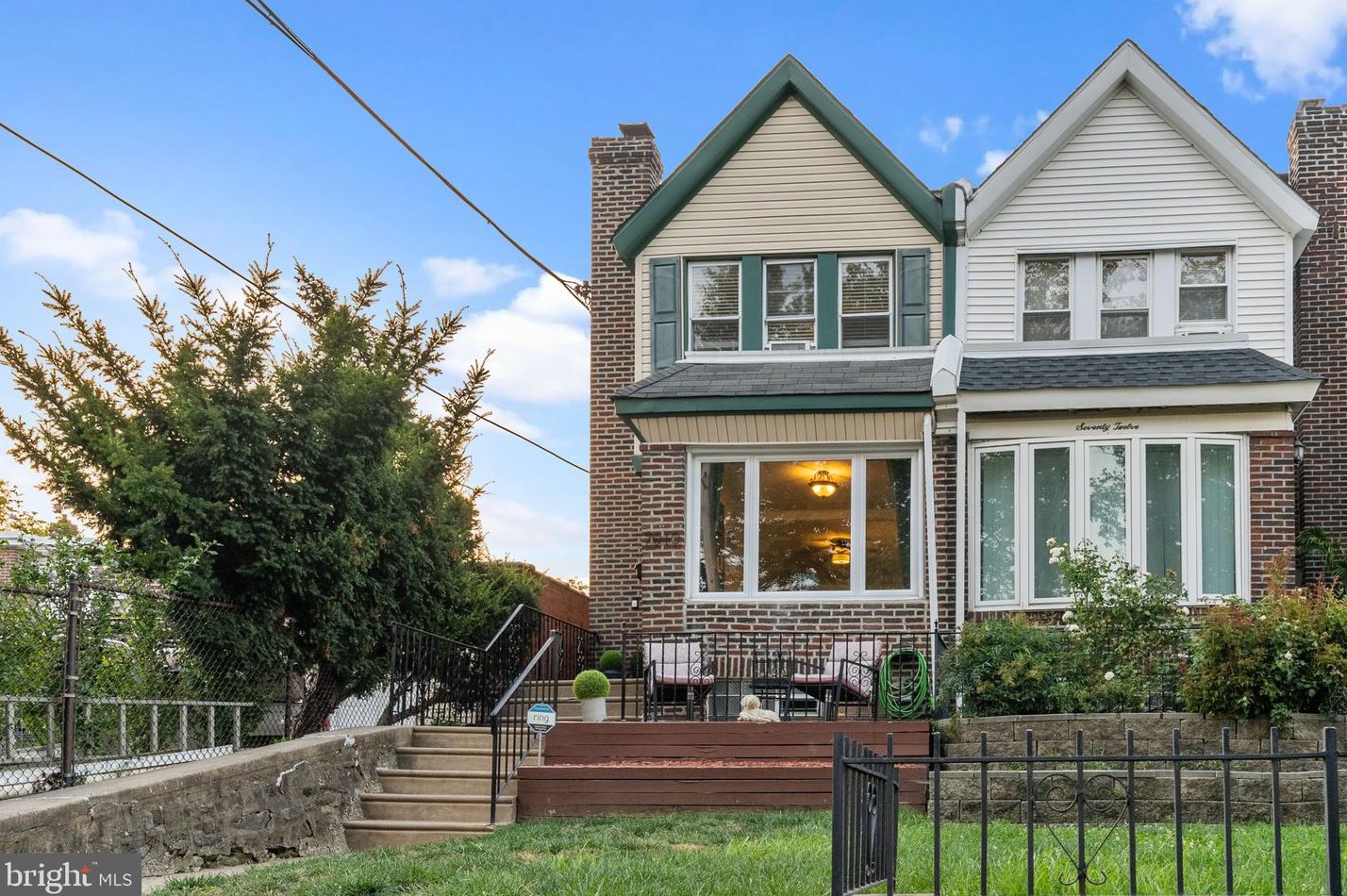 7010 Charles St, Philadelphia, PA 19135-1602
