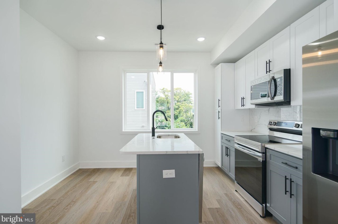 2543 N Howard St #unit 2, Philadelphia, PA 19133