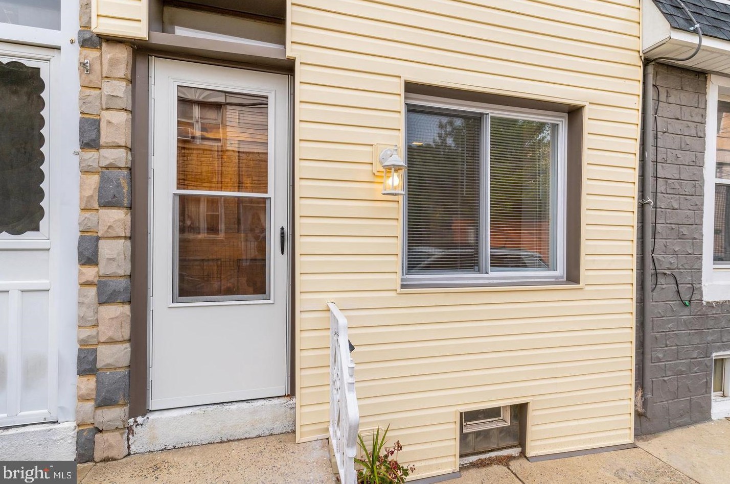 2850 Mercer St, Philadelphia, PA 19134