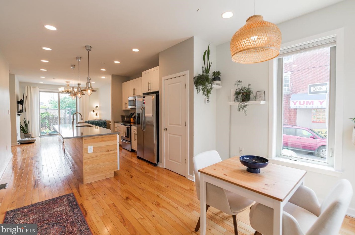 2029 E Huntingdon St, Philadelphia, PA 19125