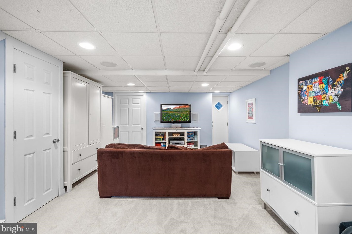 654 Wendover St, Philadelphia PA 19128-1719 exterior