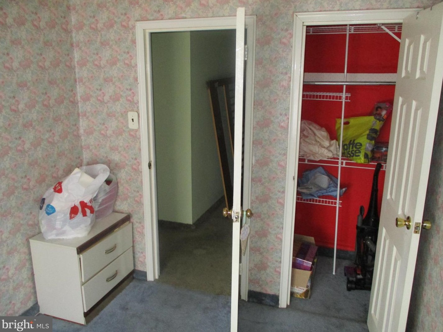 8730 Hargrave St, Philadelphia PA 19152-2134 exterior