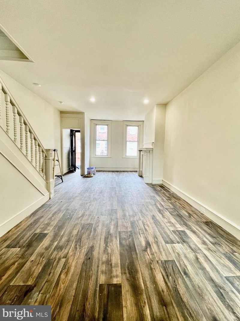 834 E Thayer St, Philadelphia, PA 19134