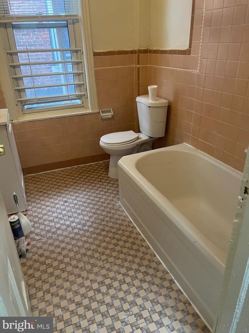 1847 Allegheny Ave, Philadelphia PA  19134-3119 exterior