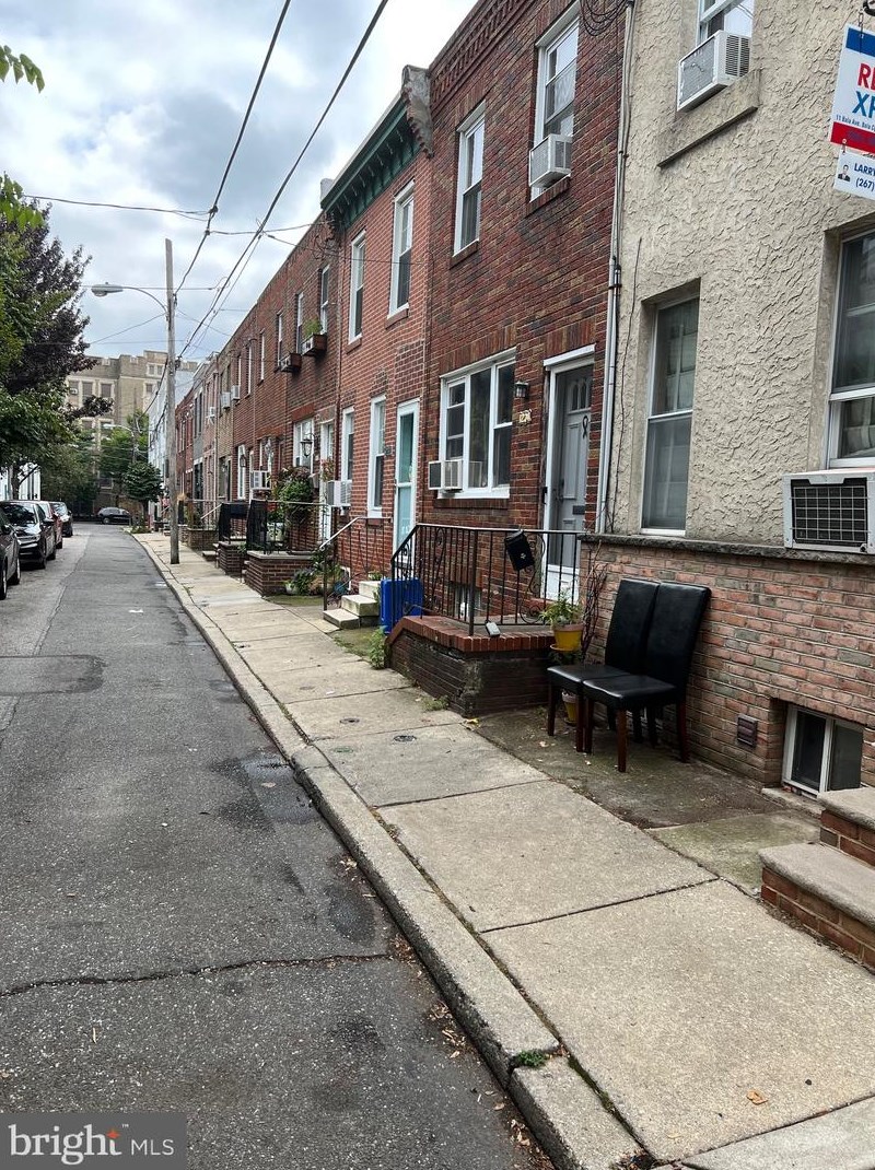 1236 Latona St, Philadelphia, PA 19147-4506