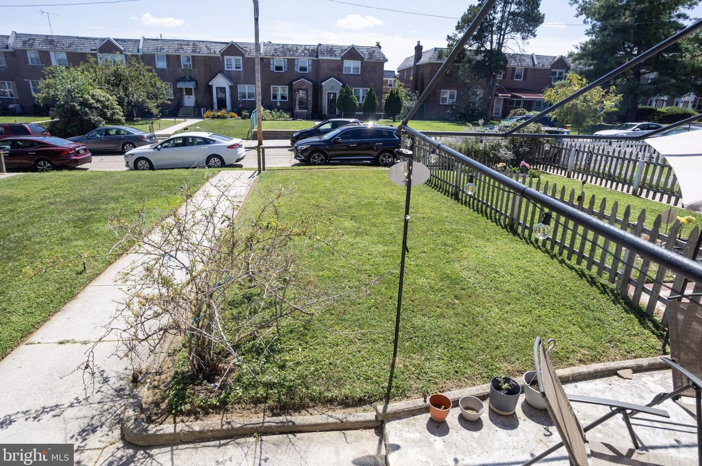 7529 Greenhill Rd, Philadelphia, PA 19151-2108