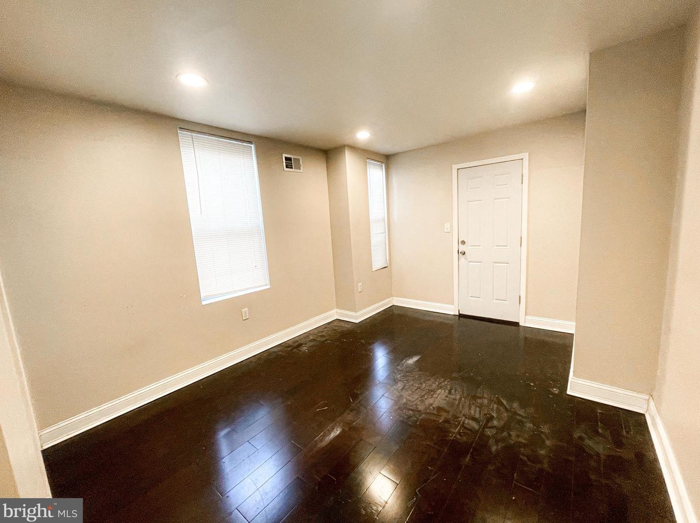 1421 Wharton St, Philadelphia PA  19146-3138 exterior