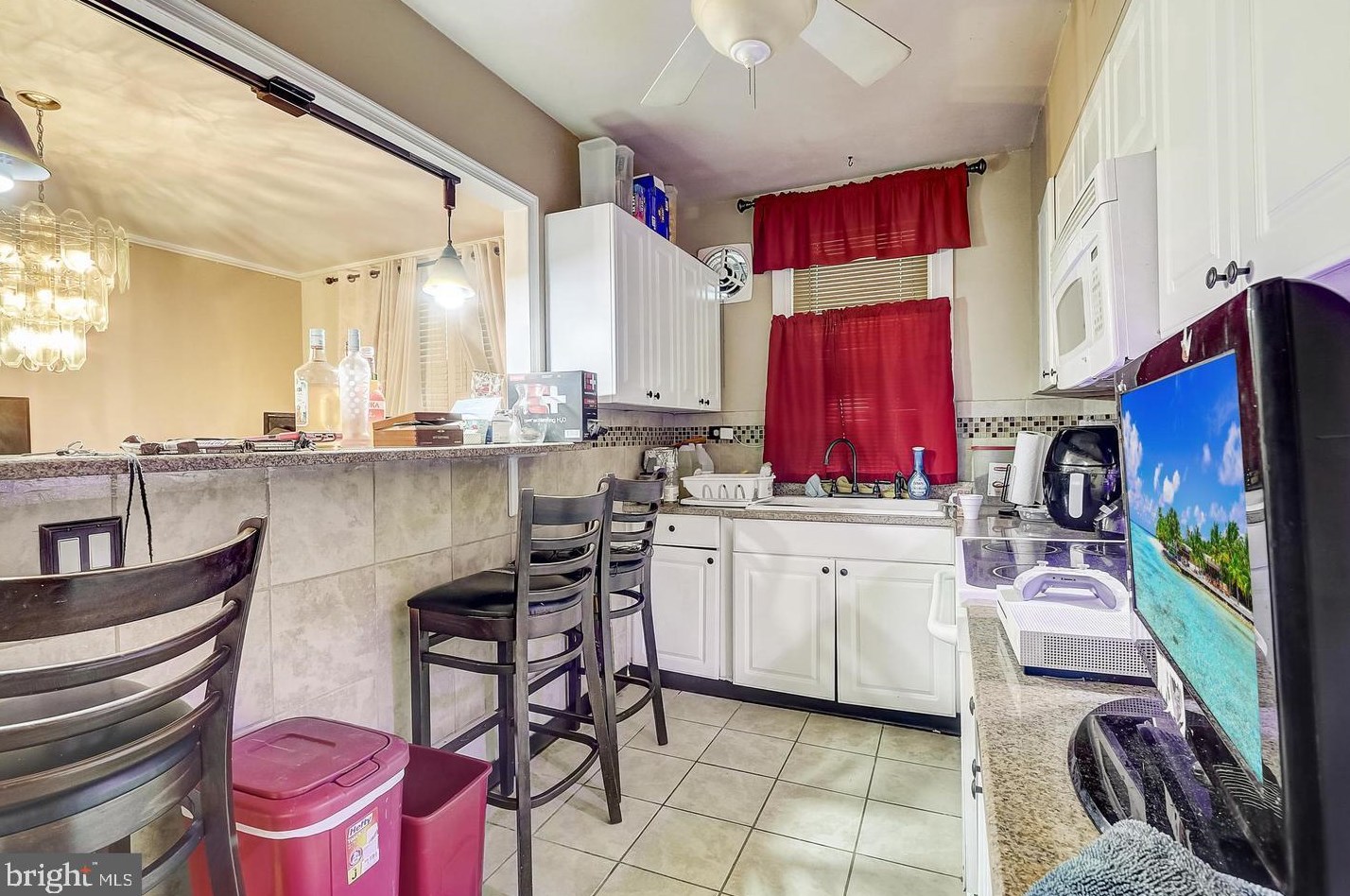 96 Sparks St, Philadelphia PA 19120-1420 exterior