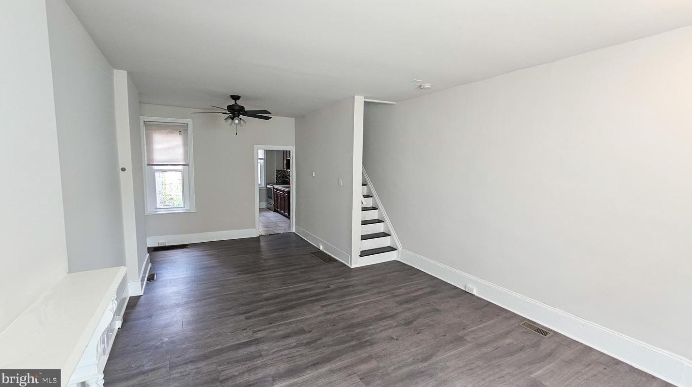 1331 W Silver St, Philadelphia, PA 19132