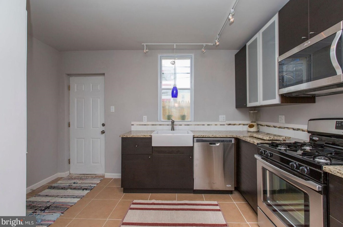 1923 Mountain St, Philadelphia PA  19145-1425 exterior