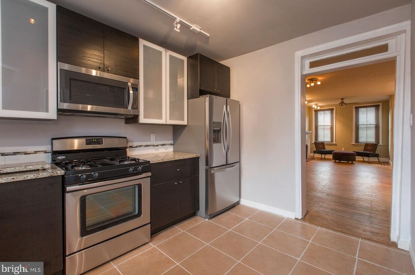 1923 Mountain St, Philadelphia, PA 19145