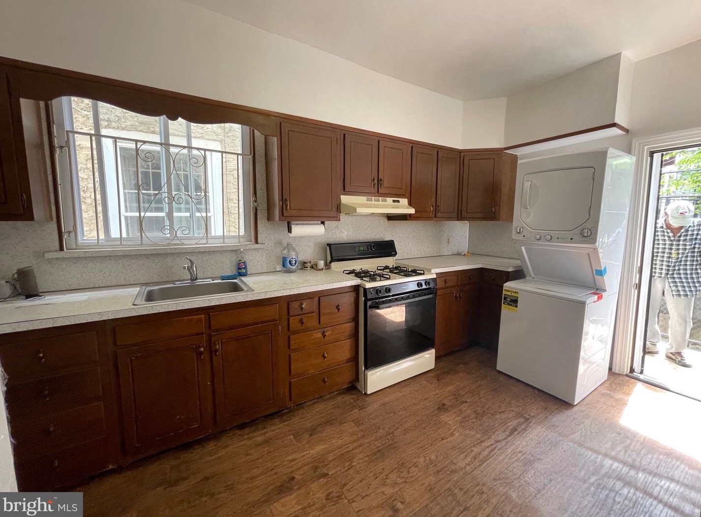 5638 Addison St, Philadelphia, PA 19143