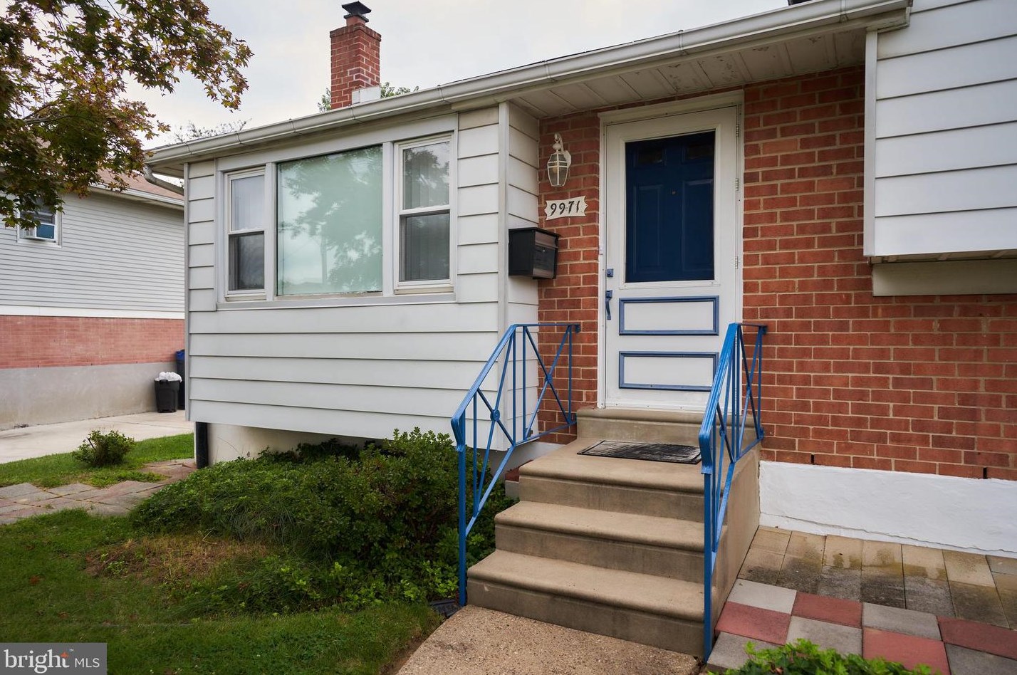 9971 Dungan Rd, Philadelphia, PA 19115-1724