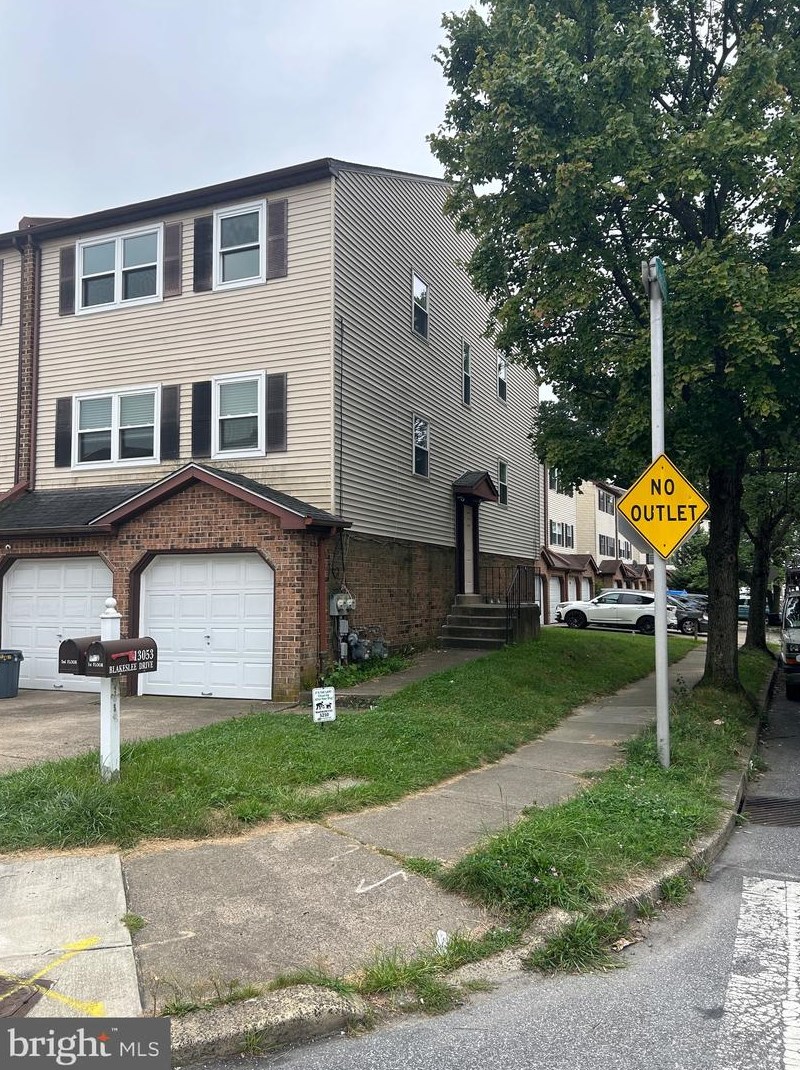 13053 Blakeslee Dr #2nd Fl, Philadelphia, PA 19116