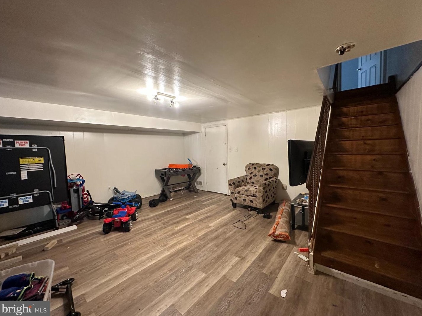 8805 Hargrave St, Philadelphia PA exterior