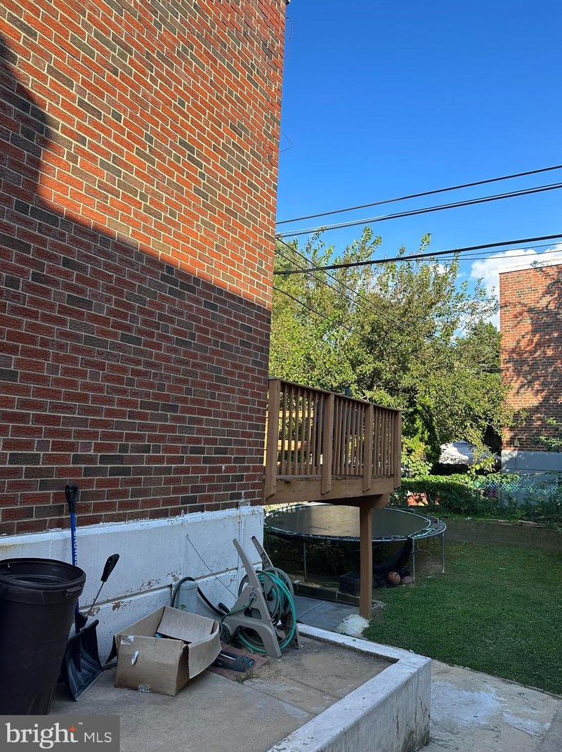 8805 Hargrave St, Philadelphia PA exterior