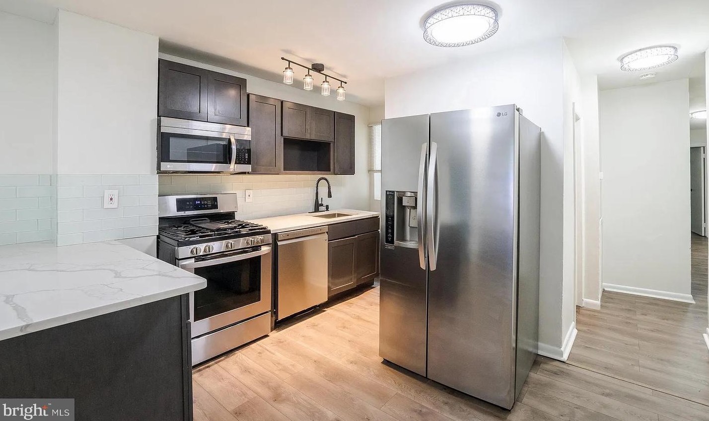 1902 S 5th St, Philadelphia, PA 19122