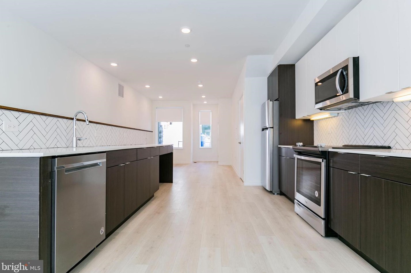 1240 N Taney St #a, Philadelphia, PA 19121