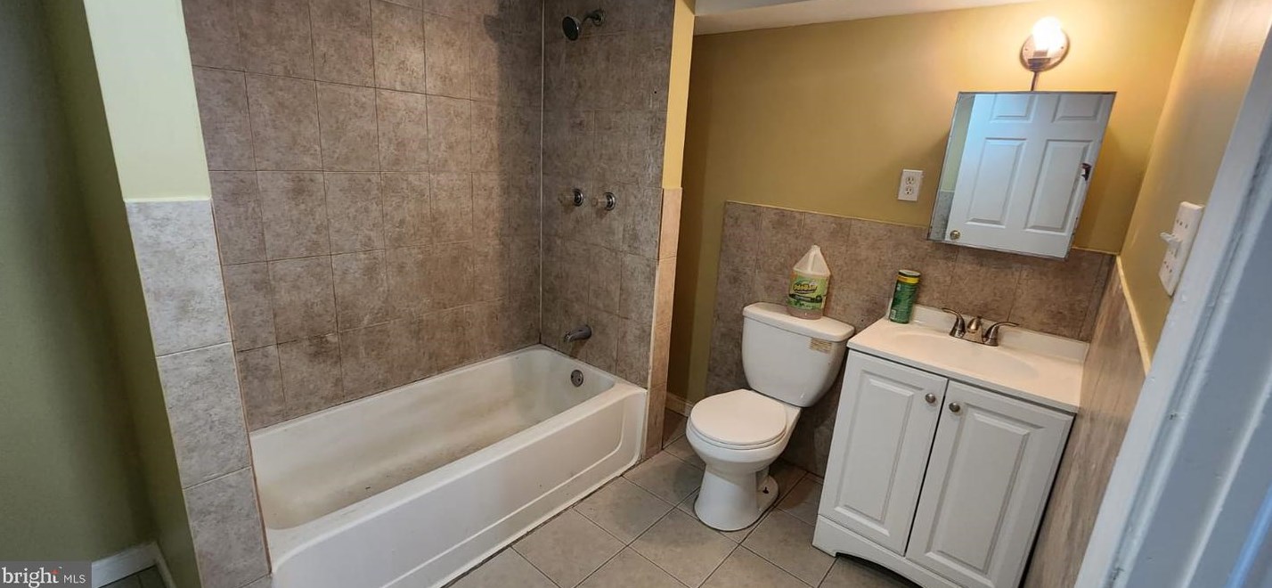 1217 Elbridge St, Philadelphia, PA 19111