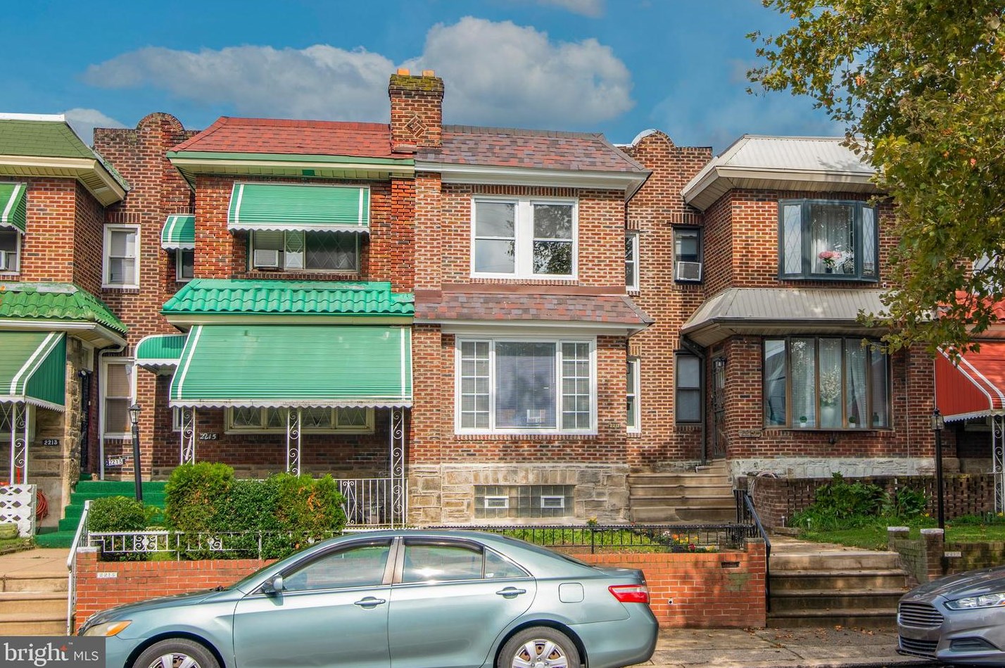 2217 Washington Ln, Philadelphia, PA 19138-1423