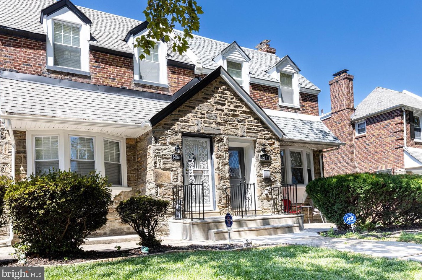 1411 Duval St, Philadelphia, PA 19138-1101