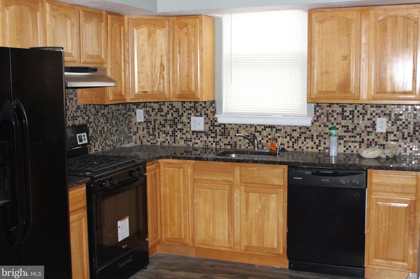 6232 Lawndale Ave, Philadelphia PA  19111-5753 exterior
