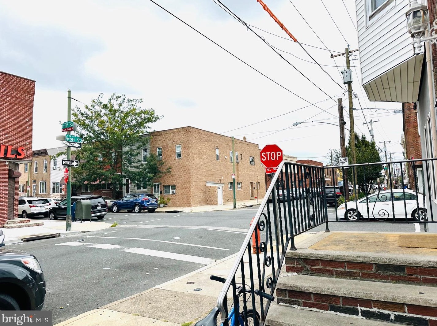 1102 Porter St, Philadelphia, PA 19148-3618