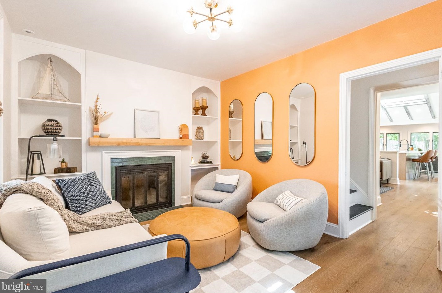 8613 Evergreen Pl, Philadelphia, PA 19118-3320