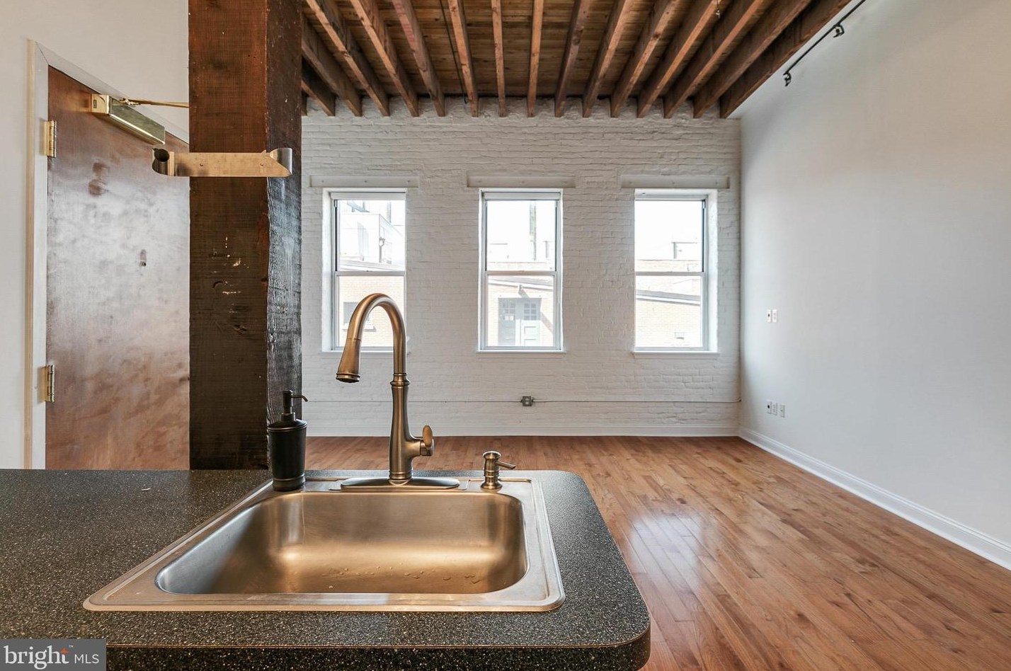124 Quarry St, Philadelphia, PA 19106