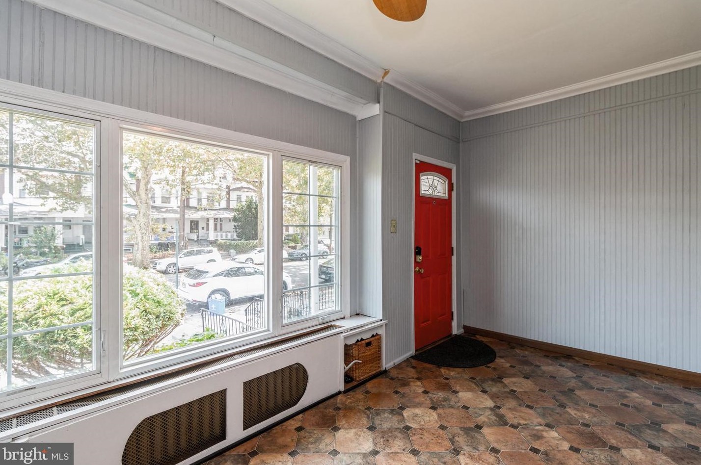 818 60th St, Philadelphia, PA 19143-2312