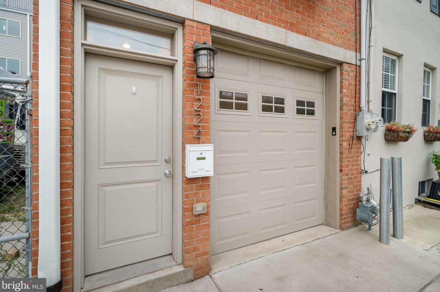 1224 Alter St, Philadelphia, PA 19147-4514