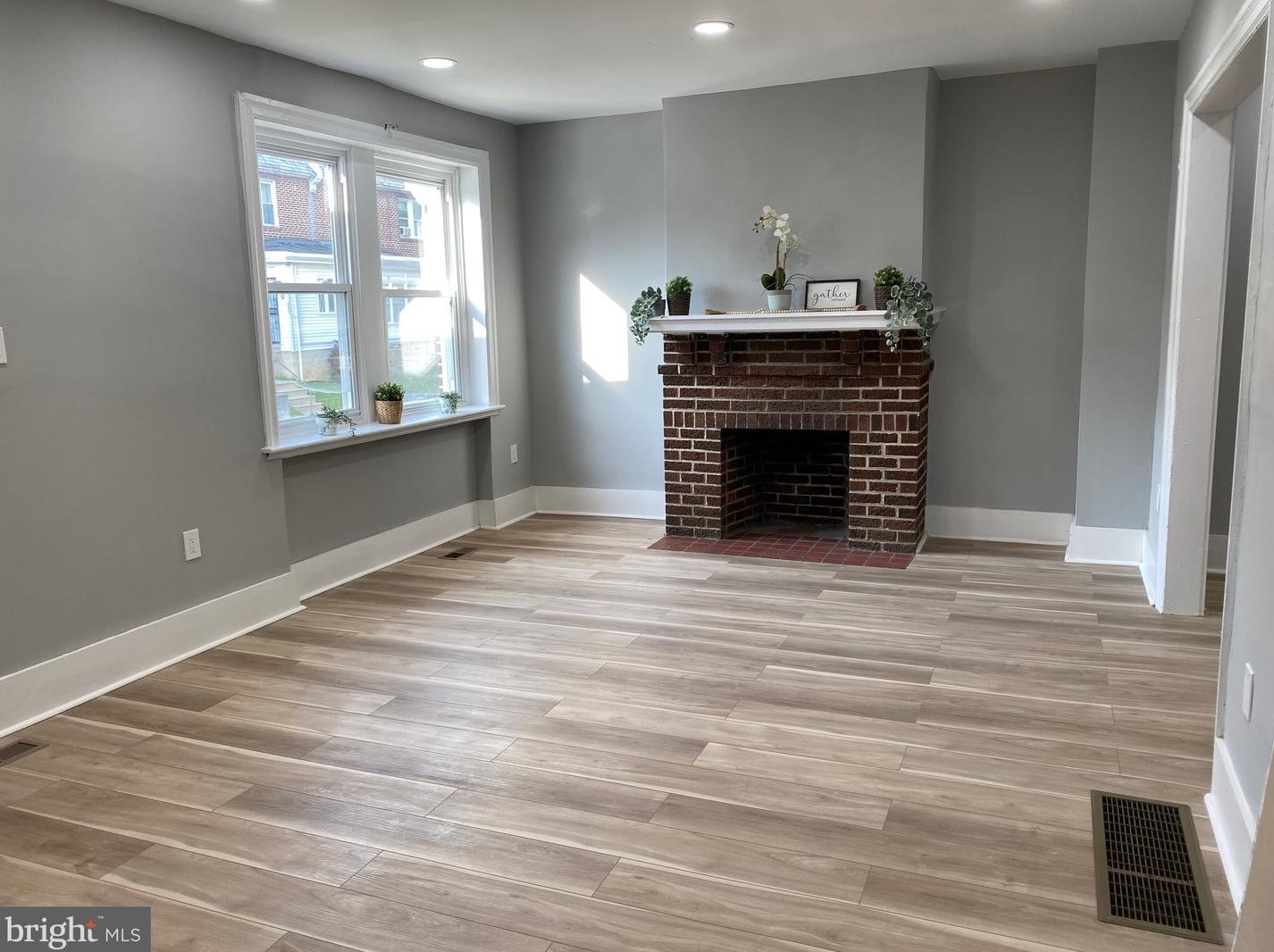 816 Stafford St, Philadelphia PA  19138-1724 exterior