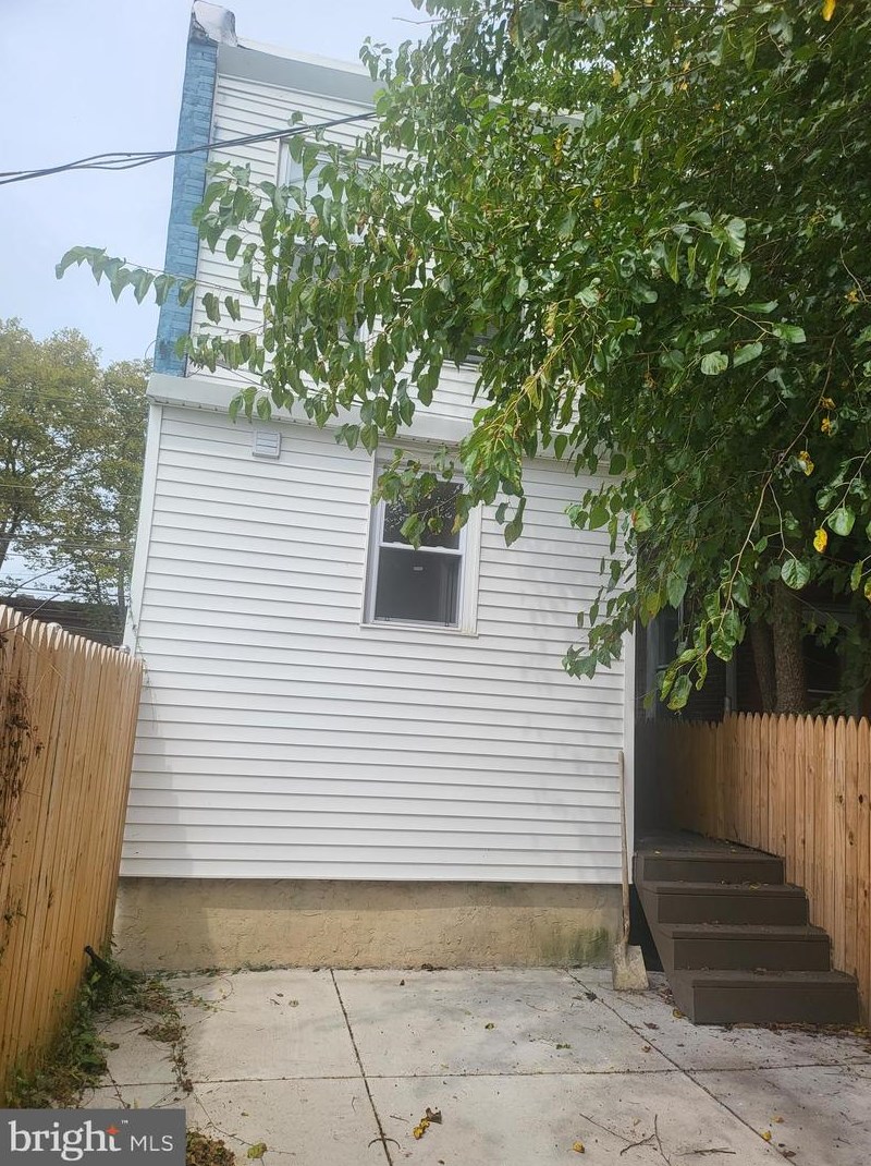 6164 Kingsessing Ave, Philadelphia PA  19142-2426 exterior