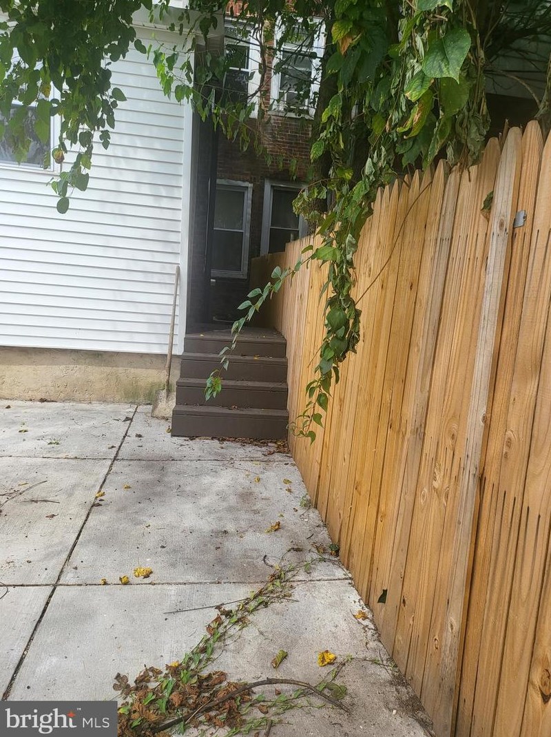 6164 Kingsessing Ave, Philadelphia PA  19142-2426 exterior