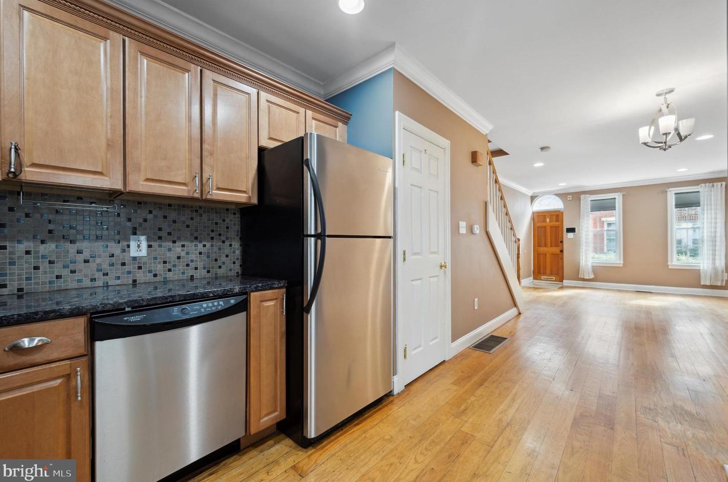 844 Bambrey St, Philadelphia PA 19146-4405 exterior