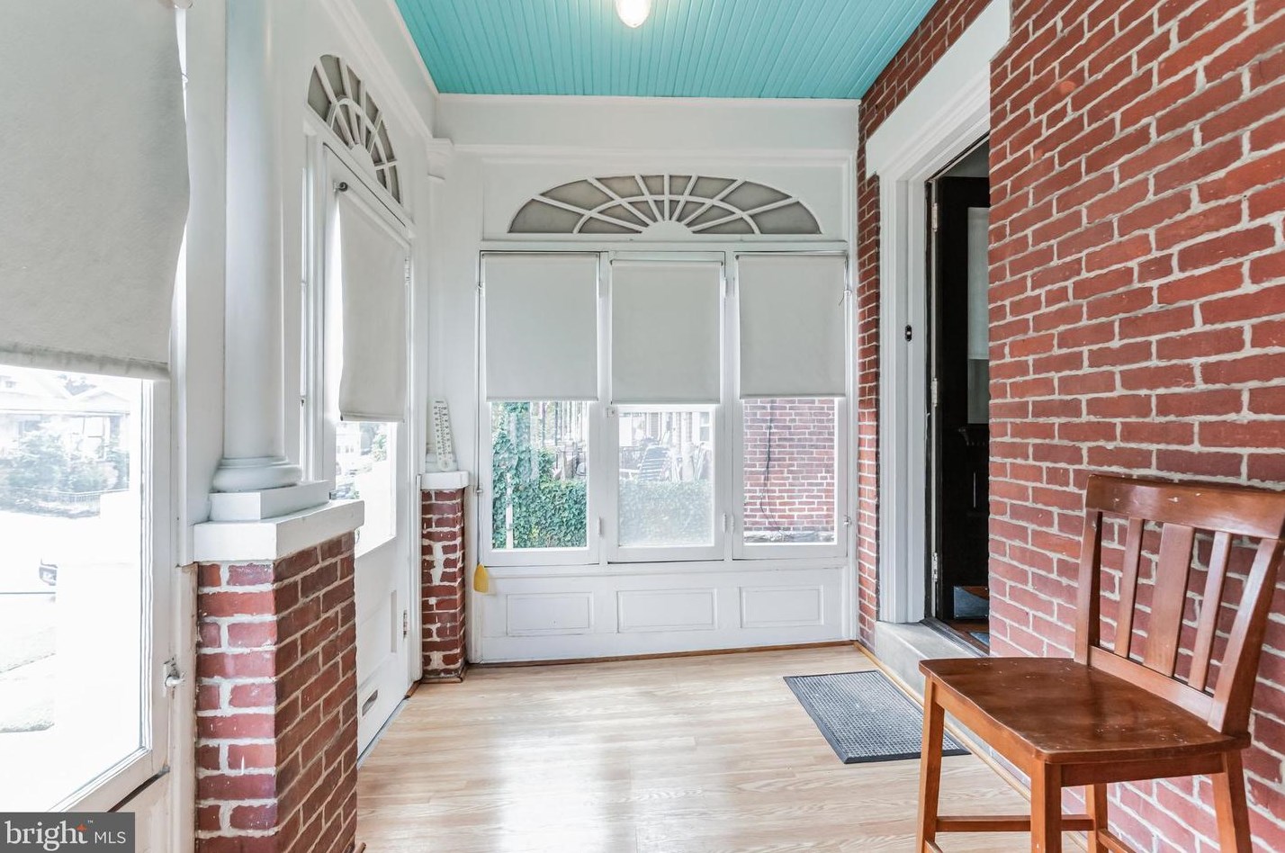 7226 Lawndale Ave, Philadelphia, PA 19111-4008