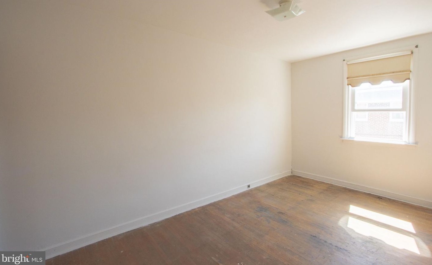 1026 Van Kirk St, Philadelphia PA 19135-4117 exterior