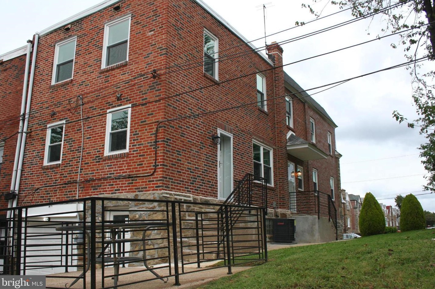 6472 Anderson St, Philadelphia PA  19119-3940 exterior