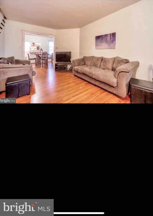 947 Carver St, Philadelphia PA  19124-1025 exterior