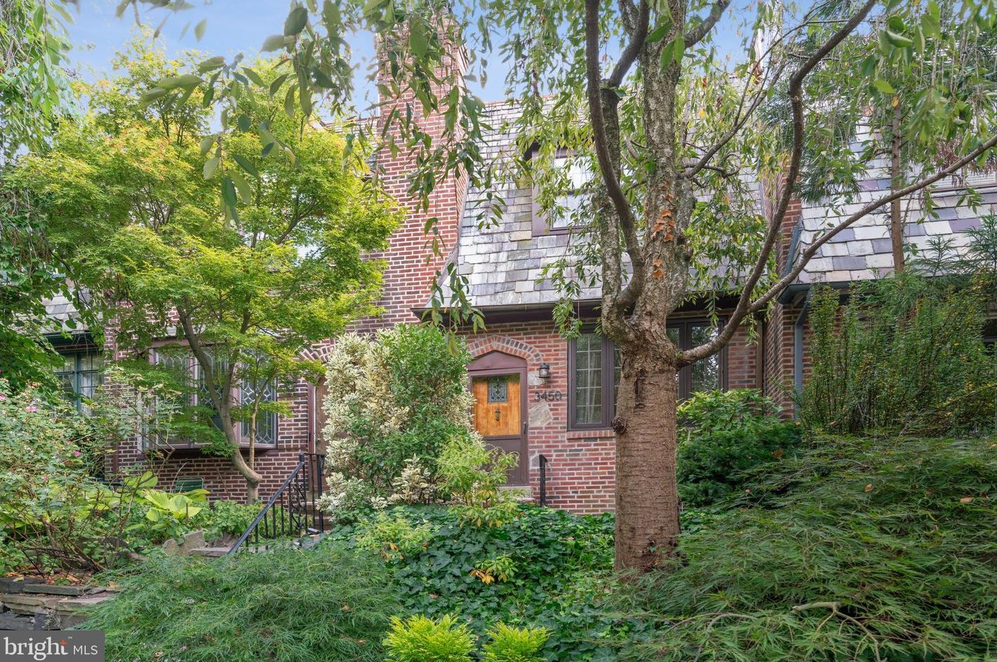 3450 Midvale Ave, Philadelphia PA  19129-1406 exterior
