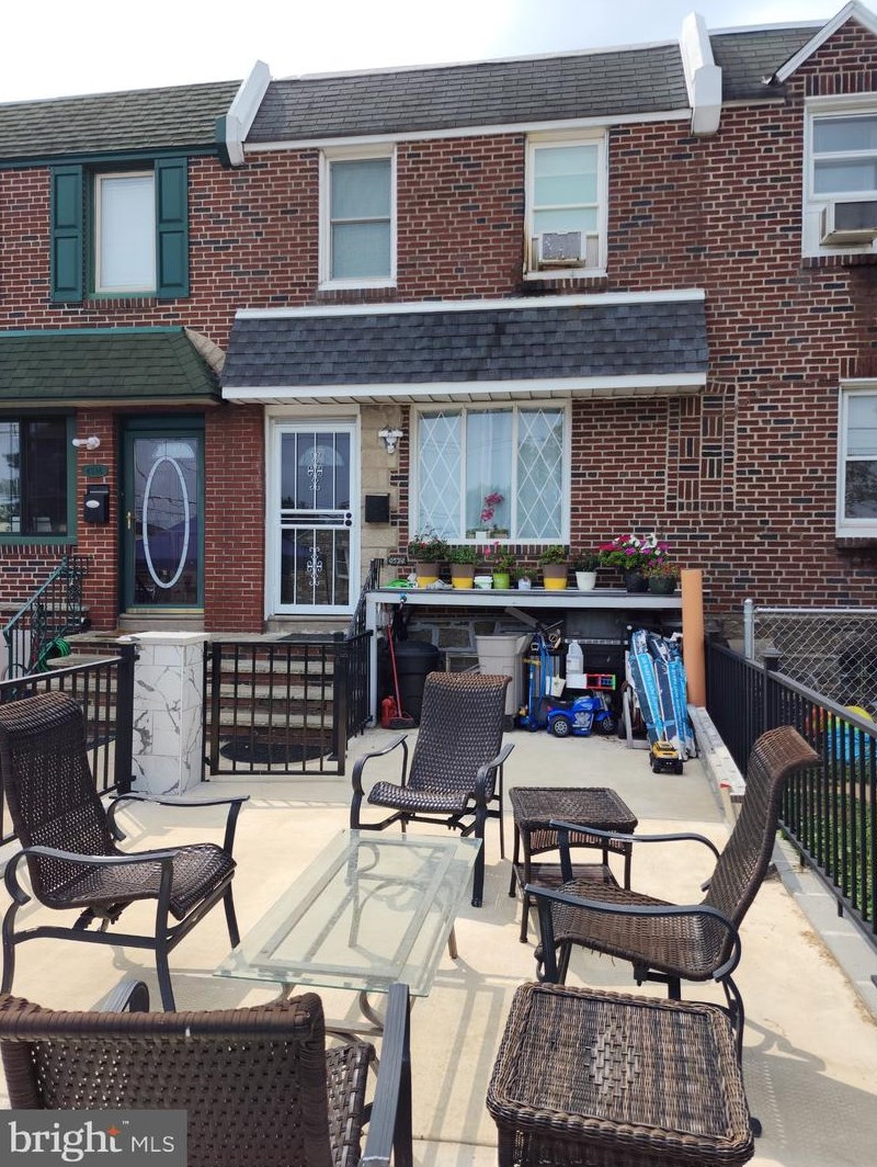 4534 Sheffield St, Philadelphia, PA 19136-3225