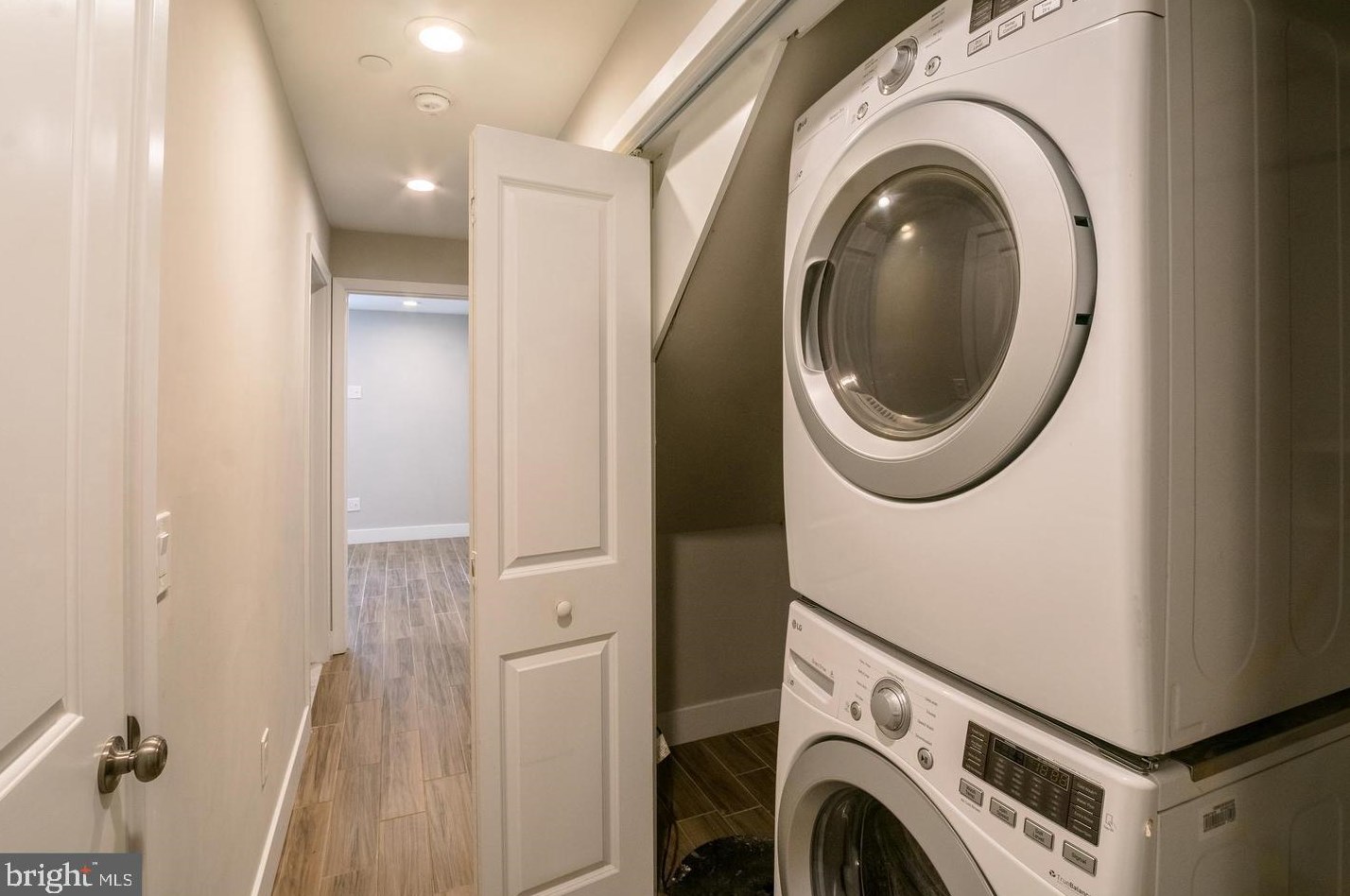 1223 25th St, Philadelphia PA 19121-4822 exterior