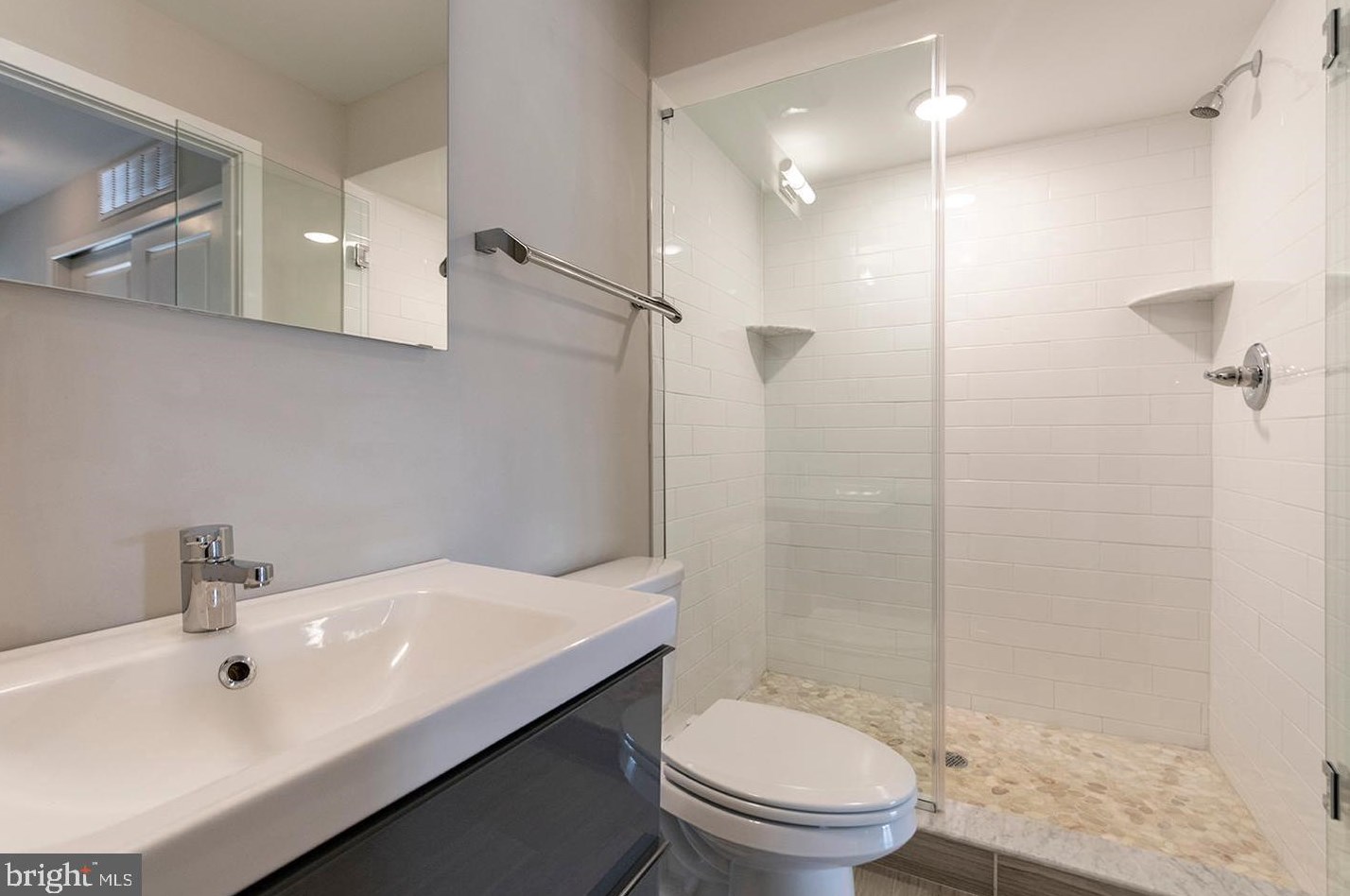 1223 25th St, Philadelphia PA 19121-4822 exterior