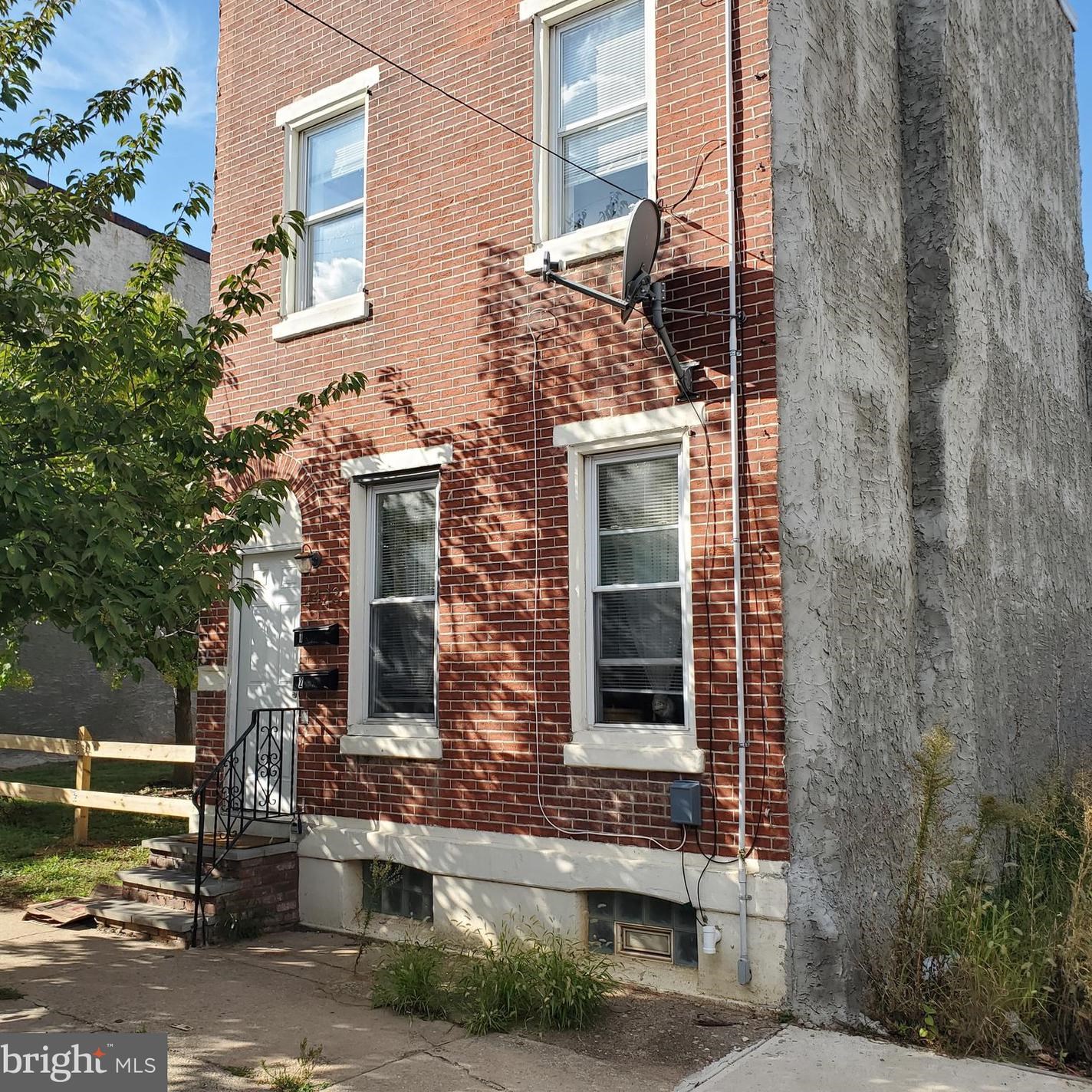 2423 Jefferson St, Philadelphia PA  19121-3829 exterior