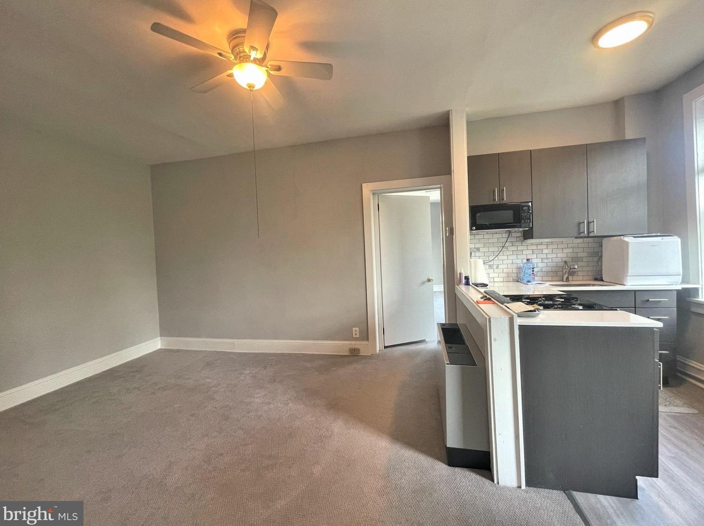 6 W Willow Grove Ave #302, Philadelphia, PA 19118