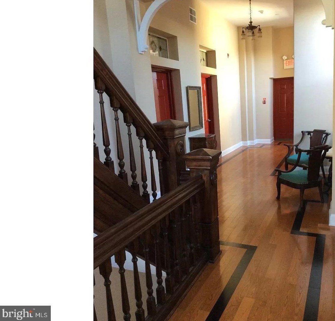 1268 S 26th St #3e, Philadelphia, PA 19146