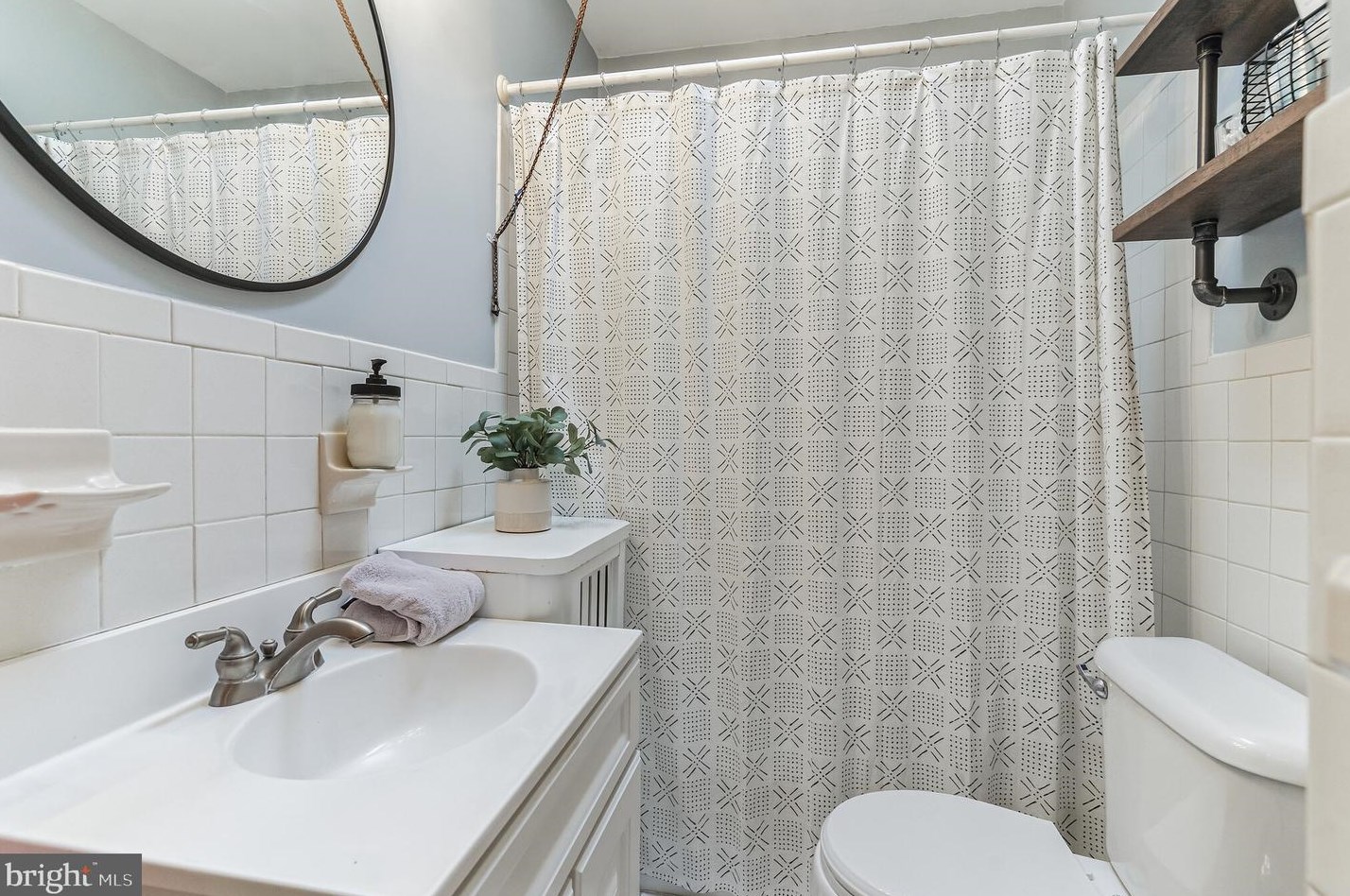 3520 Vaux St, Philadelphia PA 19129-1445 exterior