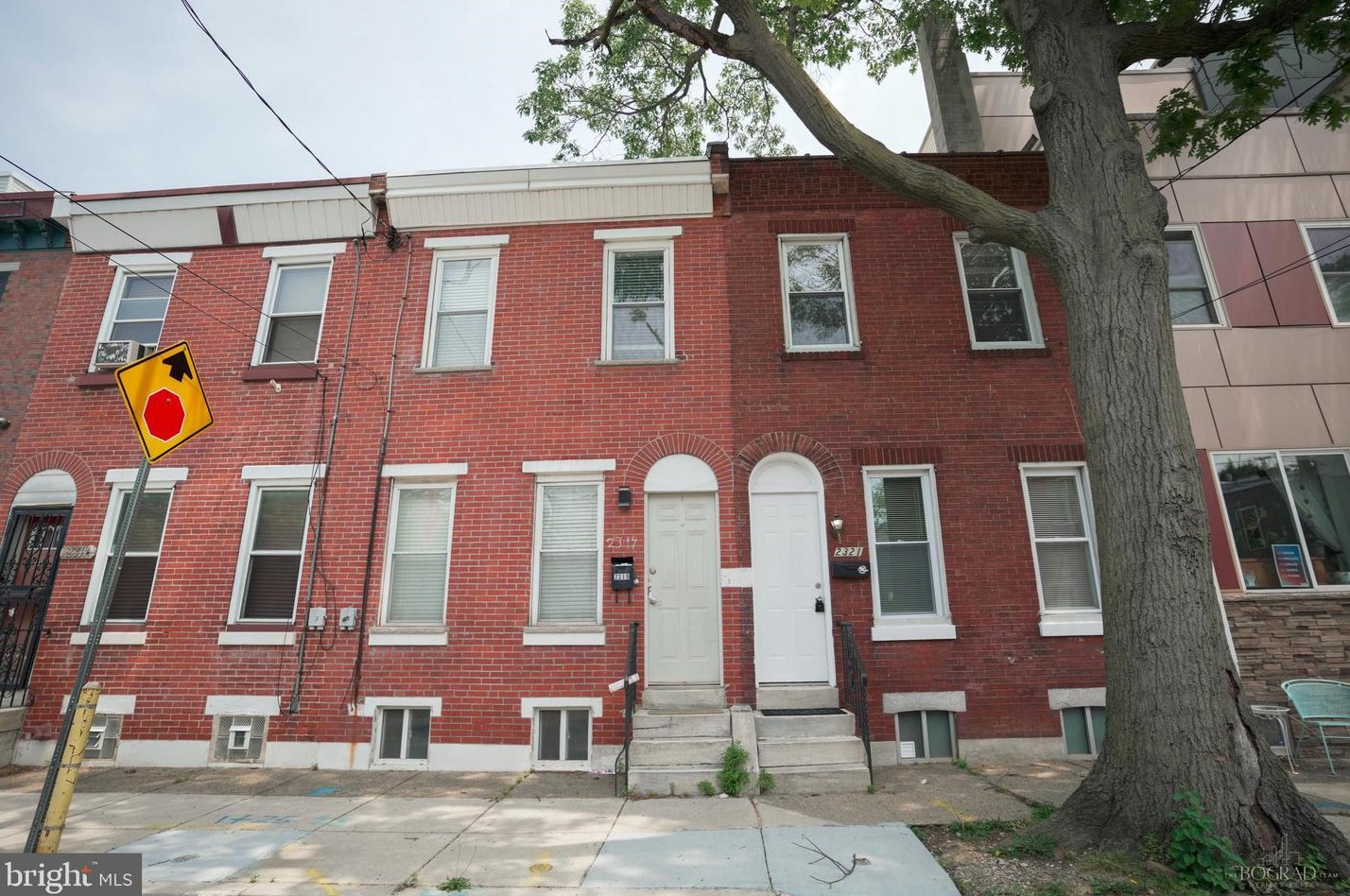 2321 Boston St, Philadelphia PA  19125-2103 exterior